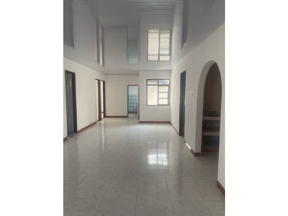 VENTA CASA BIFAMILIAR - CENTRO CALARCÁ - 1