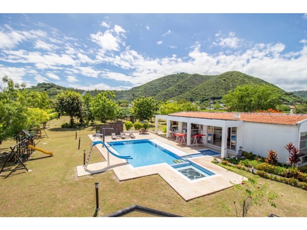 VENTA CASA CAMPESTRE EN CONDOMINIO EN APULO - 1