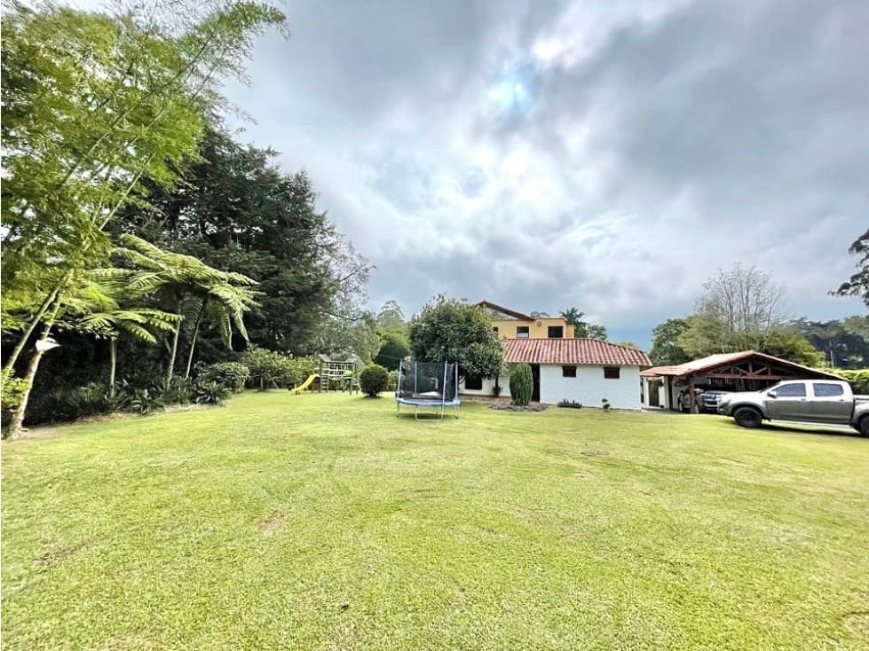 Venta Casa Finca Campestre en La Ceja 350 mt2 - 1