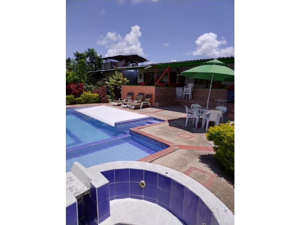 VENTA CHALET - TEBAIDA - 1