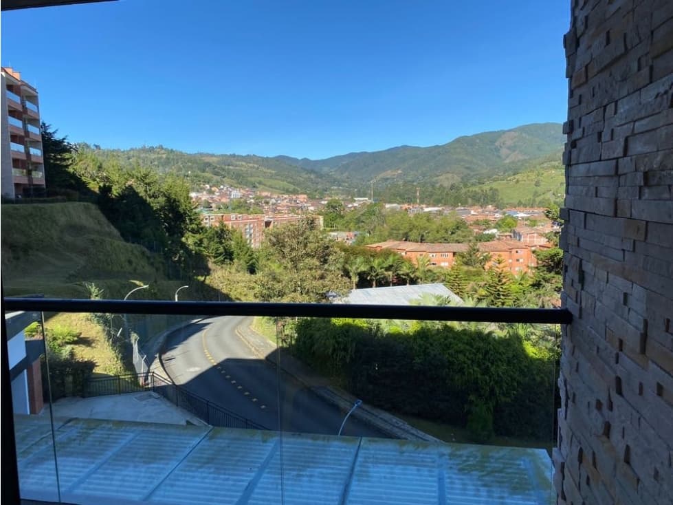 Venta de apartamento en el Retiro , cerca al parqué - 1