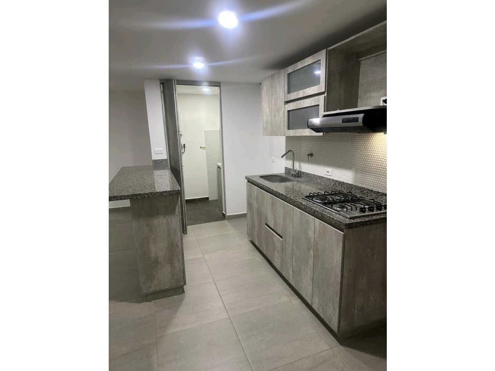 VENTA DE APARTAMENTO EN POBLADO LA LOMA DEL INDIO - 1