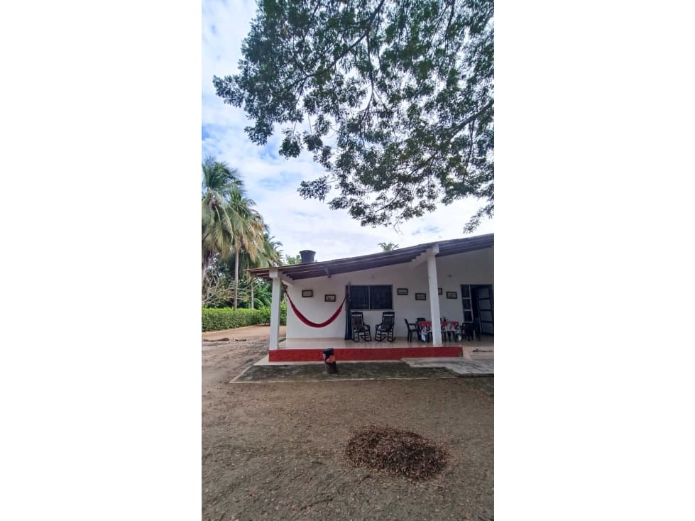 VENTA DE CABAÑA CERCA AL MAR EN SAN BERNARDO DEL VIENTO - 1