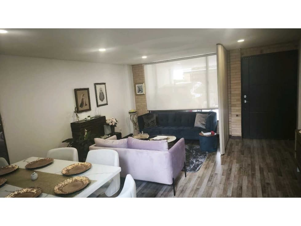 Venta de Casa Central Cota - 1