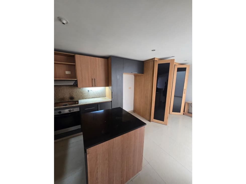 Venta de casa de 2 niveles en Toledo la Estrella - 1