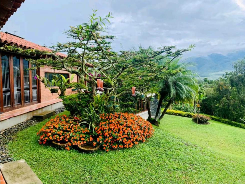 Venta de casa en el lago calima valle del cauca - 1