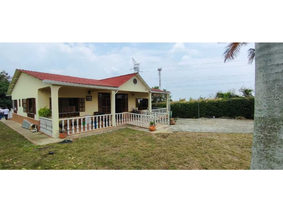 Venta de casalote de 1650 M2 en 680 mill en La Mesa Cund - 1