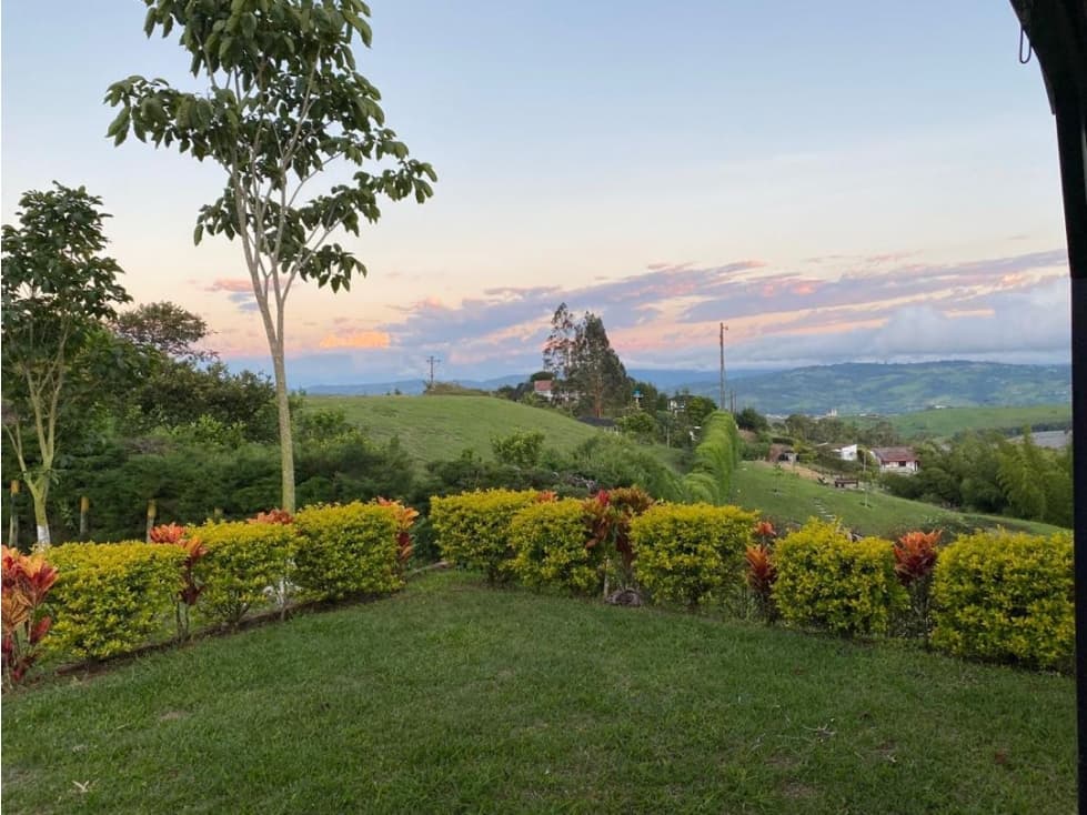 VENTA DE DOBLE FINCA LAGO CALIMA - 1