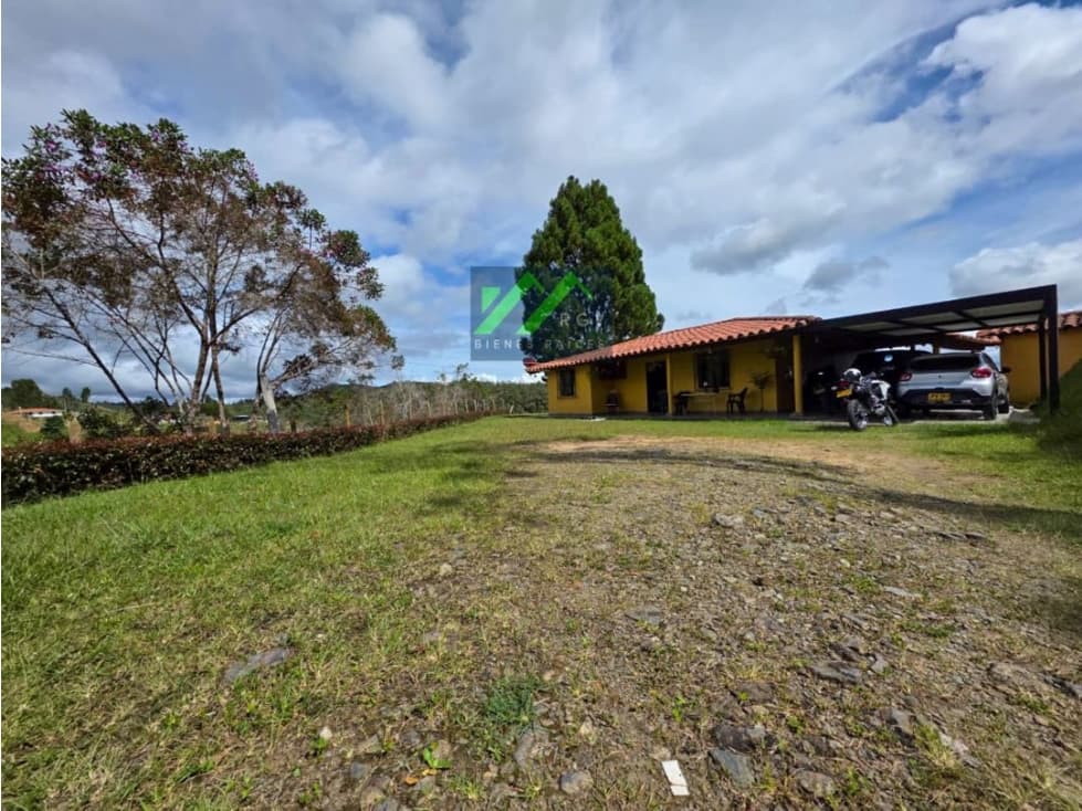 VENTA DE FINCA EN SAN VICENTE vereda La Travesía - 1