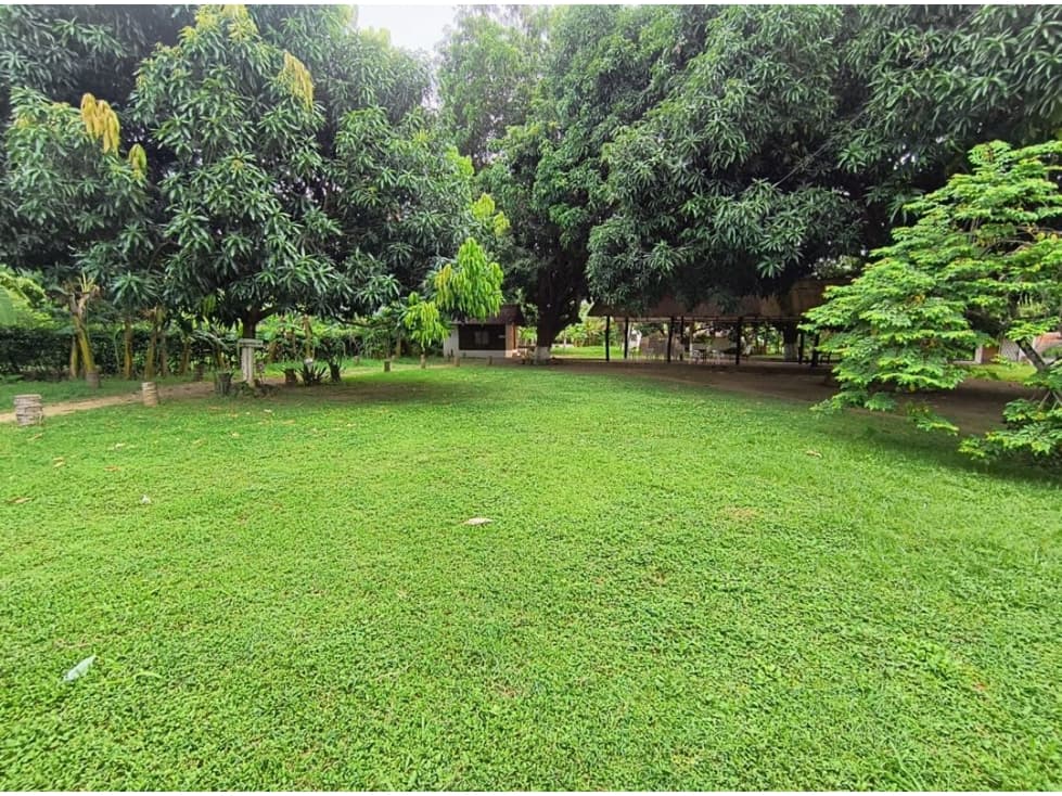 Venta de Hostería Cispata - 1