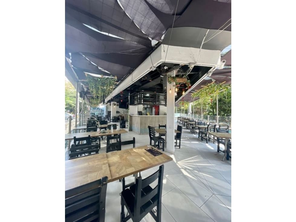 Venta de local comercial en Belen , zona comercial alta valorización - 1