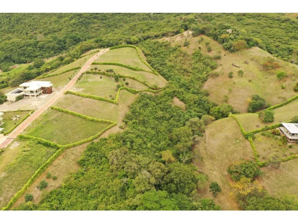 Venta de lotes desde 1200 M2 en Condominio exclusivo en Anapoima Cund - 1