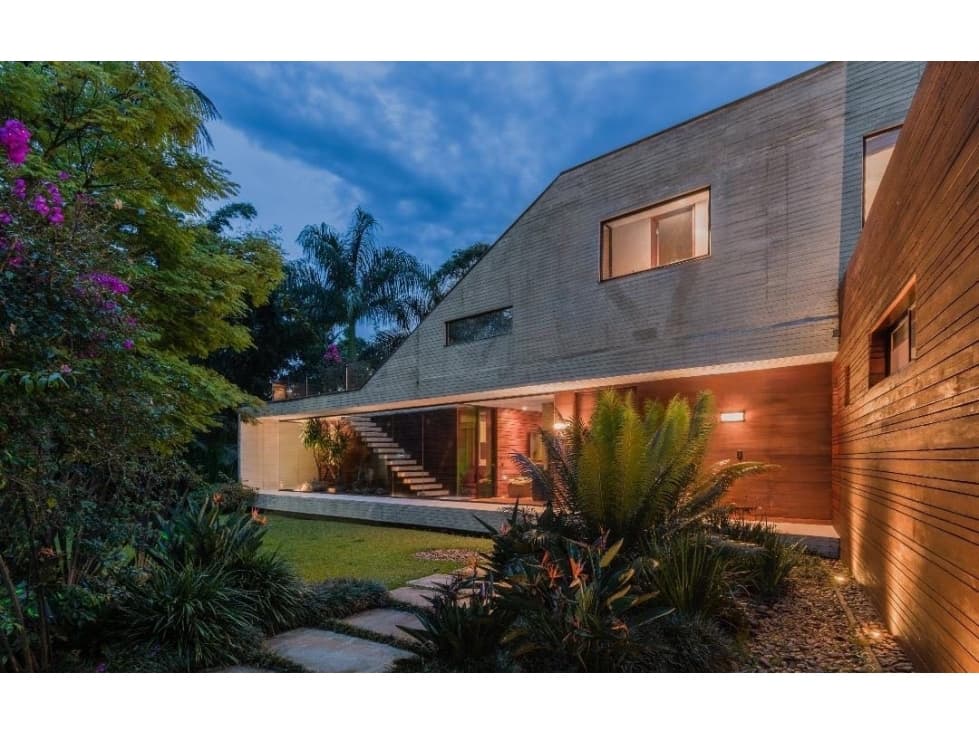 Venta Espectacular Casa Loma Del Escobero Envigado - Antioquia - 1