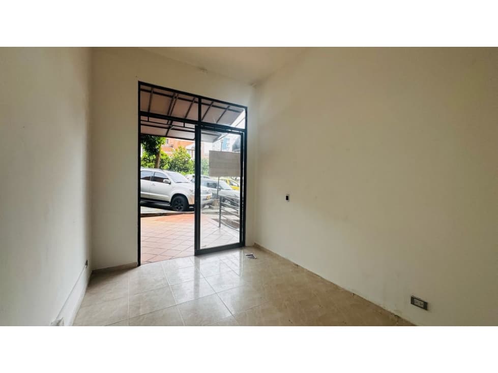 VENTA LOCAL COMERCIAL PINARES - 1