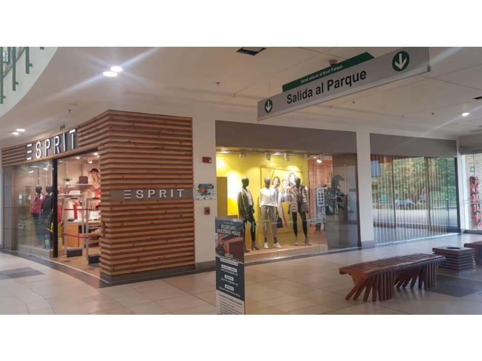 VENTA LOCAL RENTANDO EN COMPLEJO CENTRO COMERCIAL CENTRO CHIA - 1