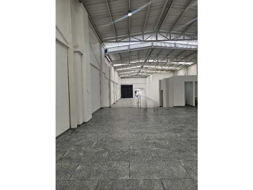 VENTA AMPLIO Y CENTRAL LOCAL COMERCIAL CARTAGO VALLE - 1