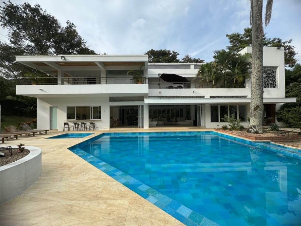 Finca de lujo en alquiler con piscina y jacuzzi cerca al Club Payandé - 1