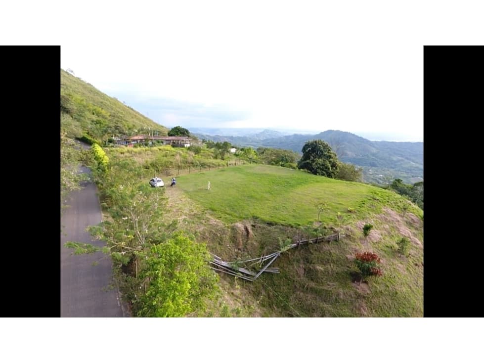 EN VENTA LOTE VIA LA VIRGINIA - RISARALDA - 1