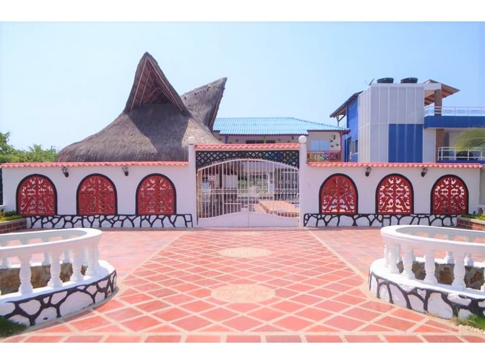 VENDO CABAÑA CERCA AL MAR - SANTA VERONICA - 1