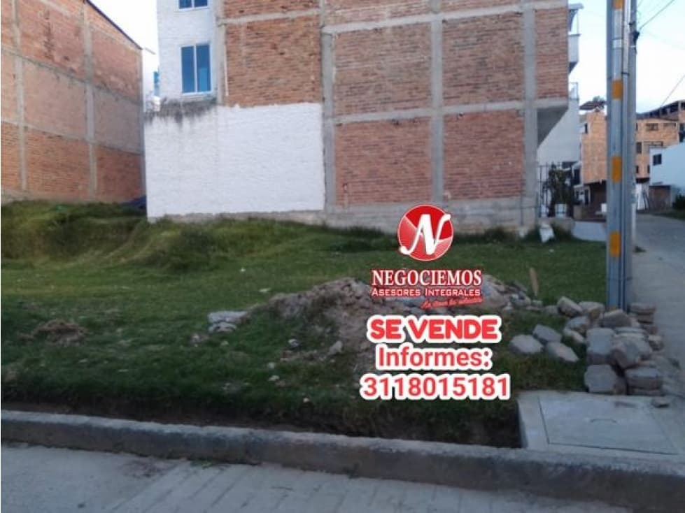 Lote en la urbanizacion la fosforeria. - 1