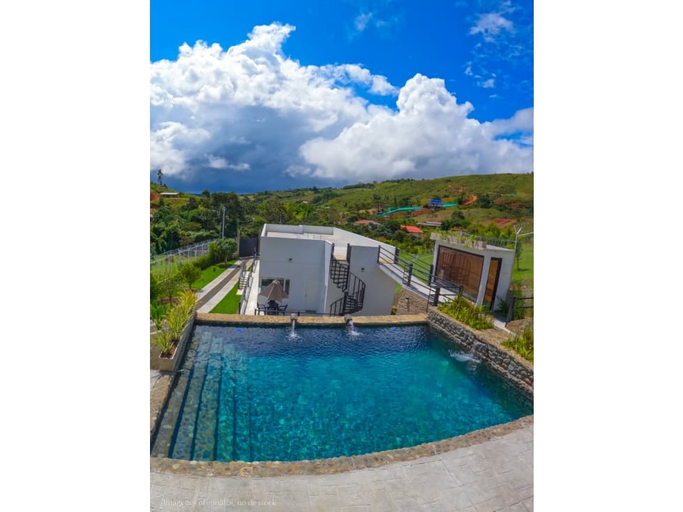 Venta de Casa Campestre en la Cumbre, Pavas cerca a Yumbo - 1