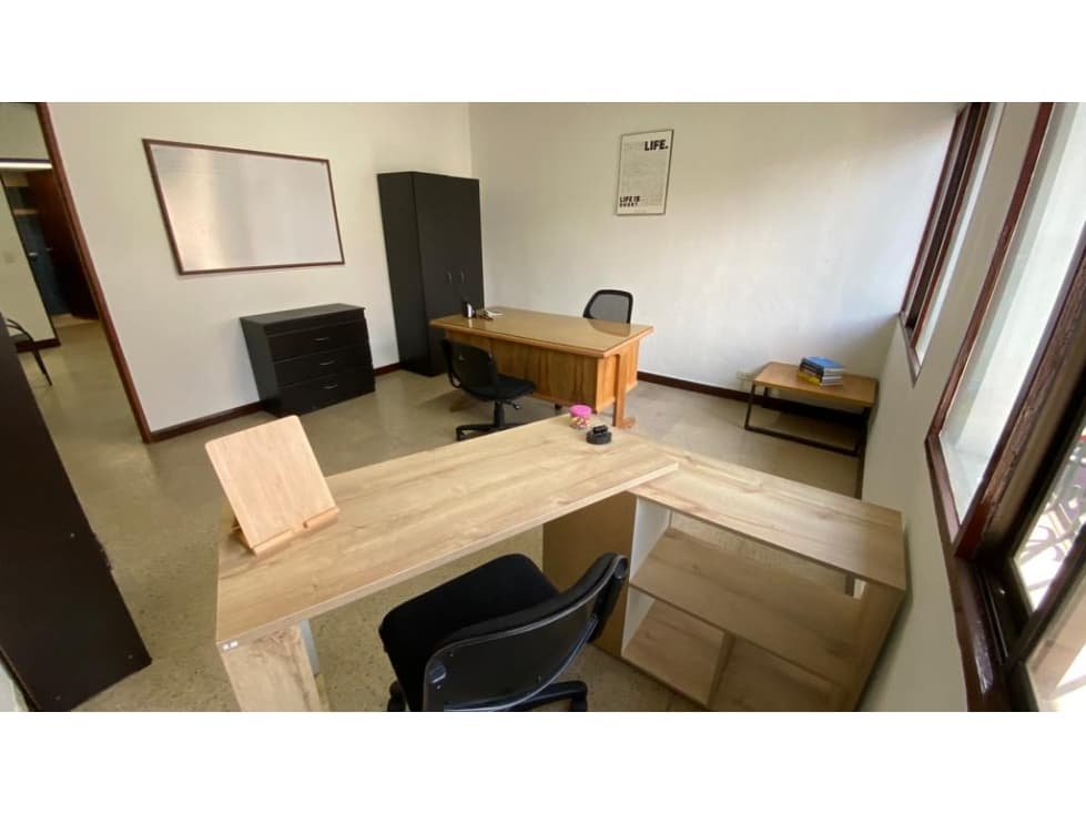 Oficina en venta parque de La Ceja - Antioquia - 1