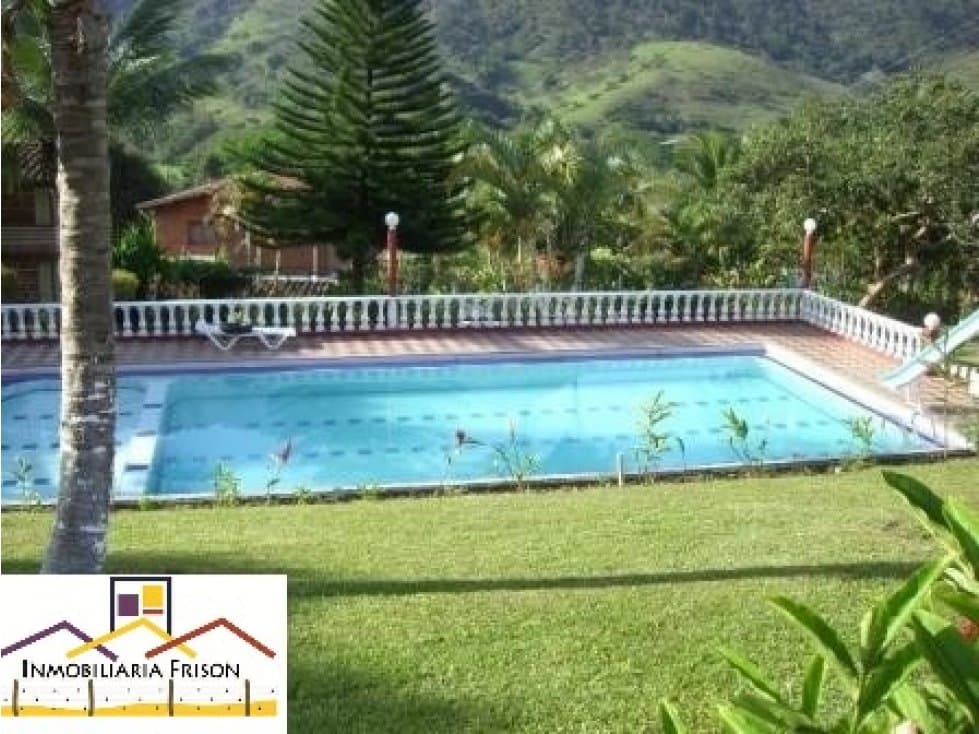 Renta de Fincas de recreo en Barbosa Antioquia - 1