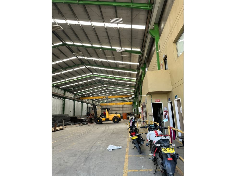 ALQUILER BODEGA 2570 MT2 GIRARDOTA ANTIOQUIA - 1