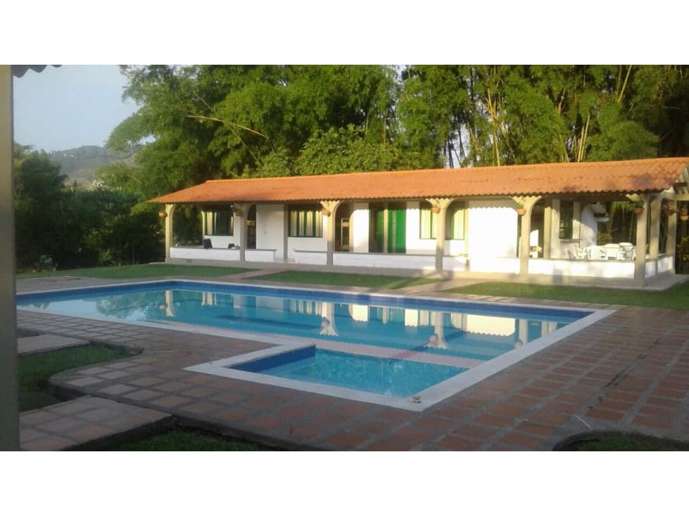 ALQUILER DE FINCA EN SANTAGUEDA  PARA  13  PERSONAS VALOR NOCHE - 1