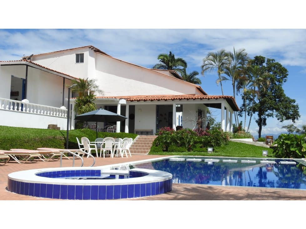 ALQUILER FINCA EN SANTAGUEDA CAPACIDAD MÁXIMA 15 PERSONAS - 1