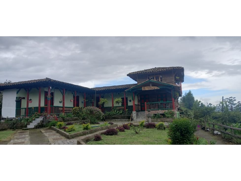 HERMOSA CABAÑA EN ALTO BONITO  4 PAX - 1