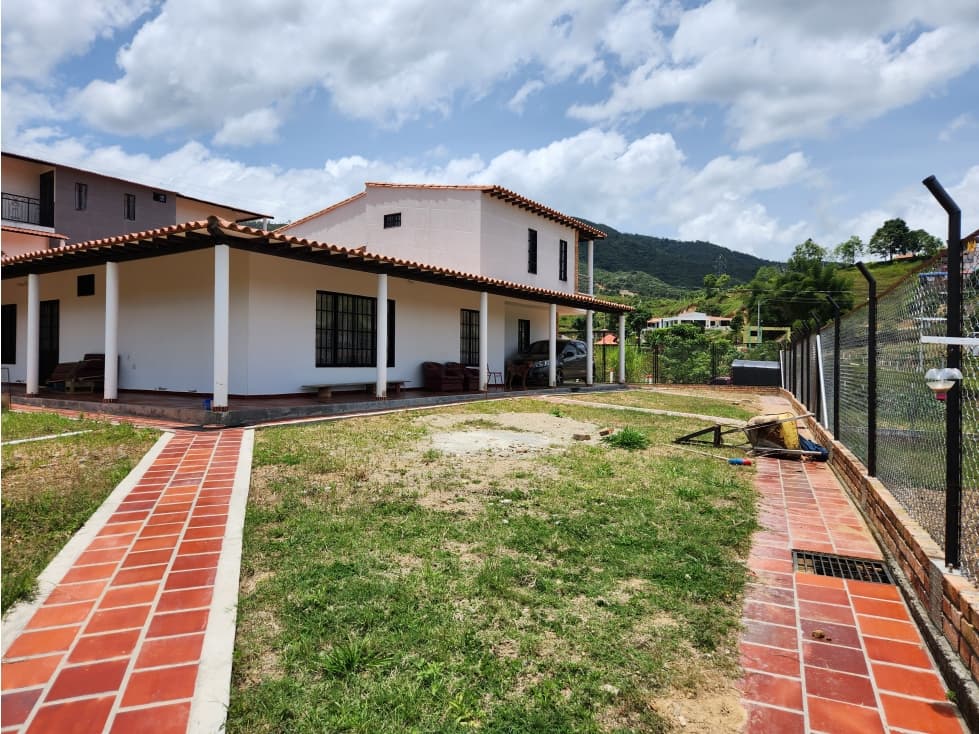 VENDO CABAÑA URBANIZACION DON SIMON - 1