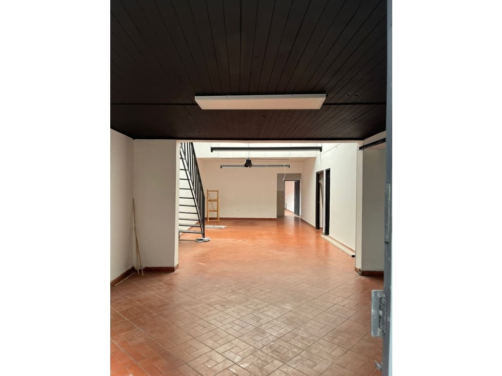 ARRIENDO BODEGA  CENTRO BUCARAMANGA - 1
