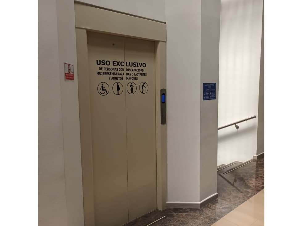 VENTA LOCAL/OFICINA GREEN HILLS TUNJA - 1