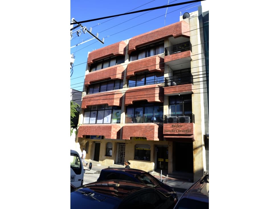 Venta y Arriendo Oficina Centro Riohacha - 1