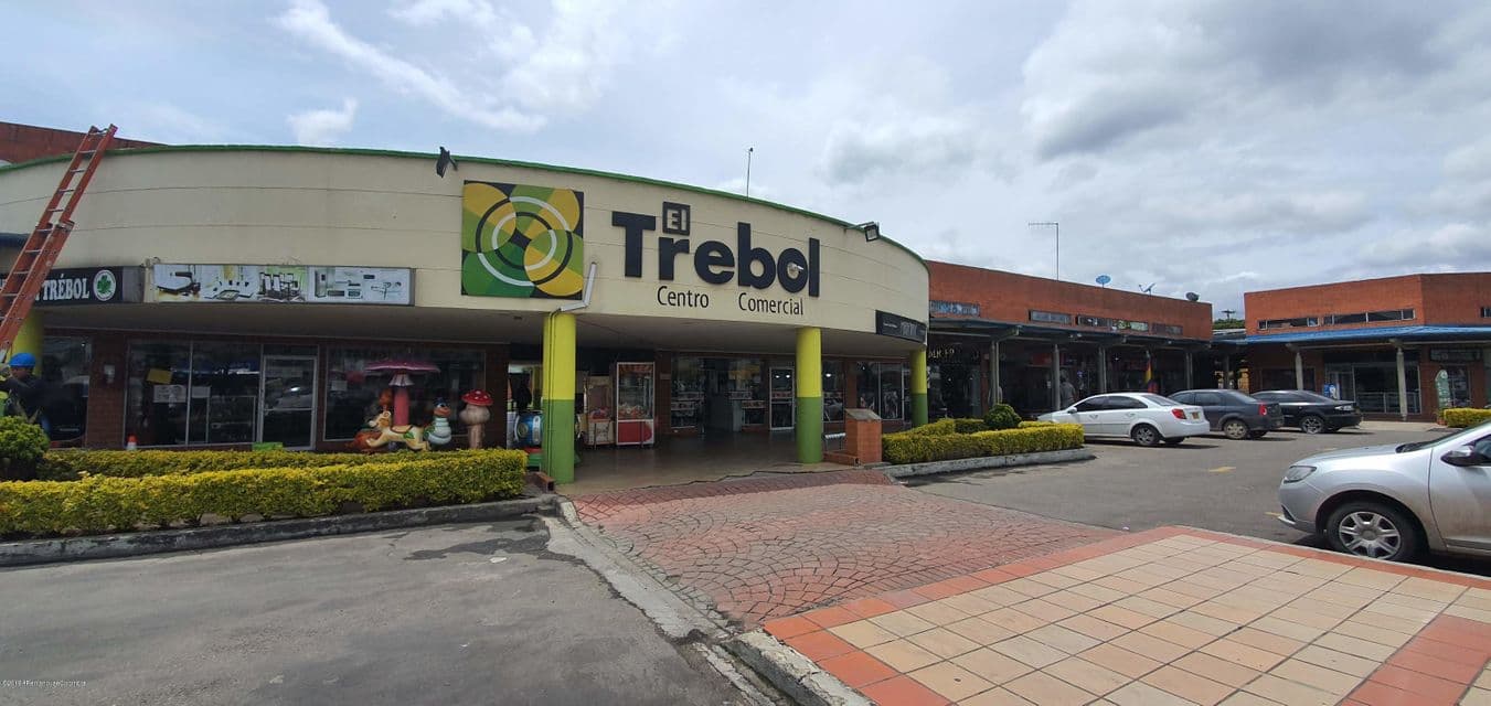 Comercial en  El Trebol(Mosquera) cod: 22-564 - 1