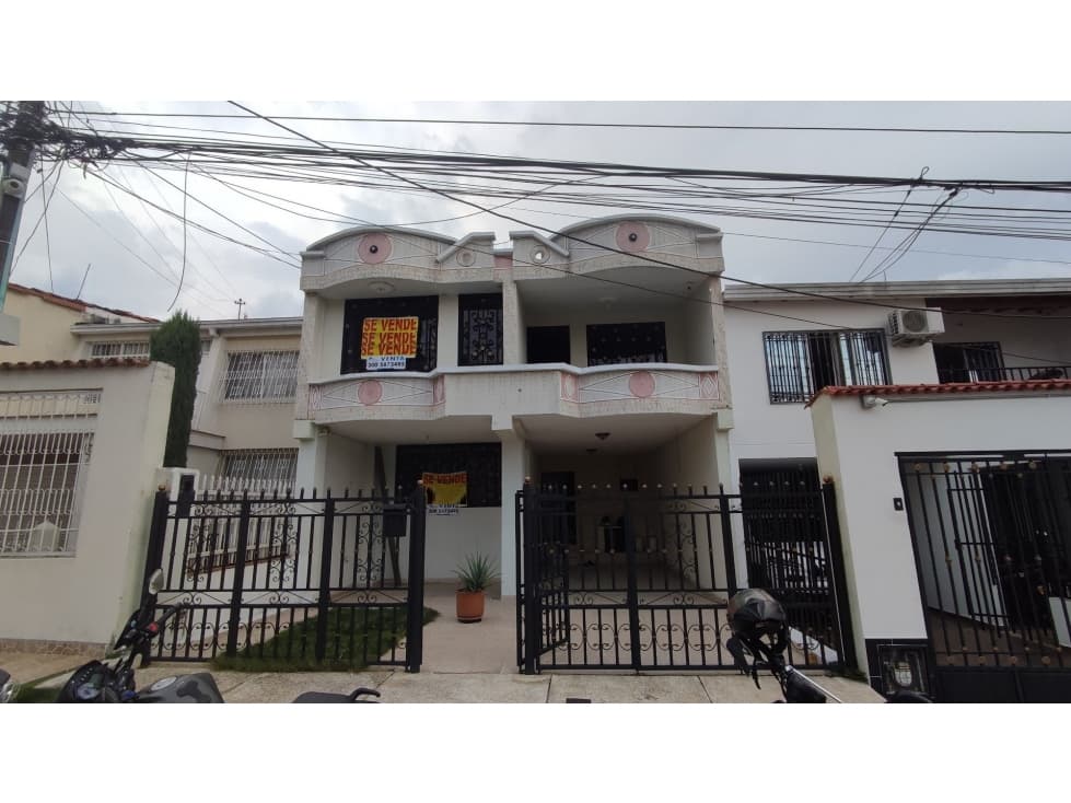 CASA EN VENTA EN PROVENZA / INMOBILIARIA PRESTIGIO SAS - 1