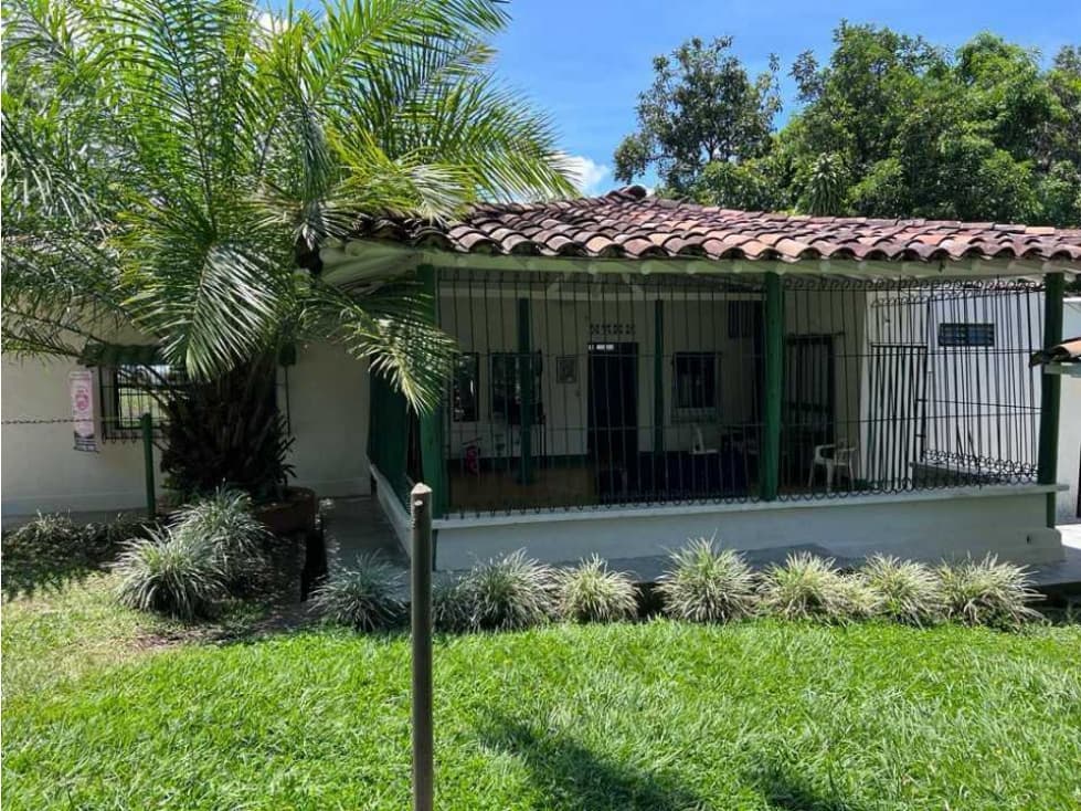 Casa campestre para la venta en Viterbo Caldas con zona verde - 1