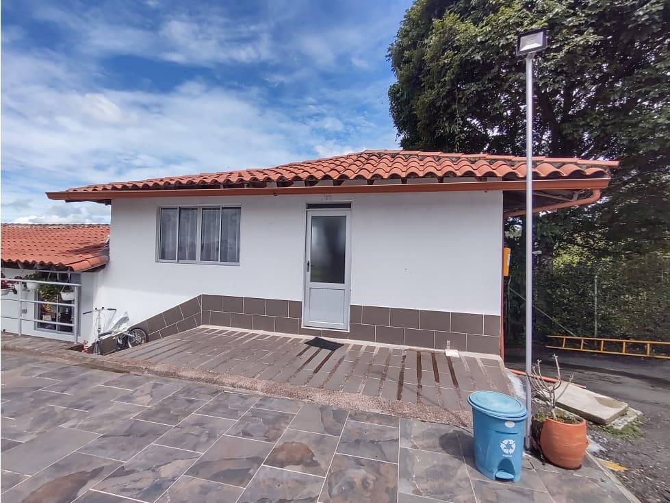 SE ARRIENDA APARTAESTUDIO CALARCA INCLUYE SERVICIOS - 1