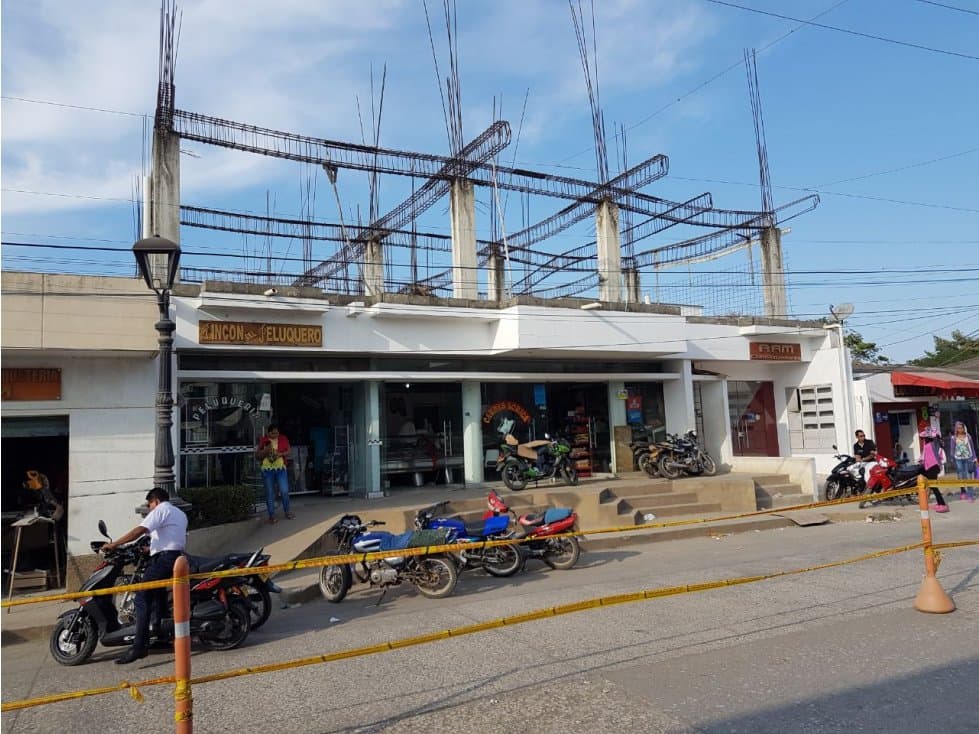 EDIFICIO EN LORICA - 1