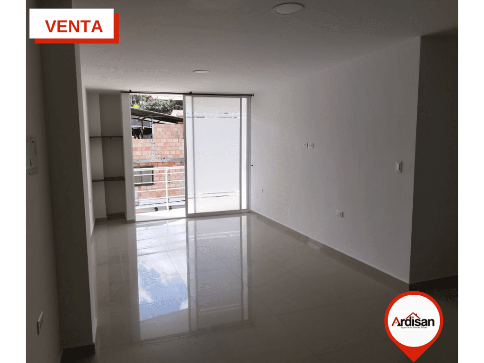 APARTAMENTO EN TERCER PISO + PARQUEADERO - 1