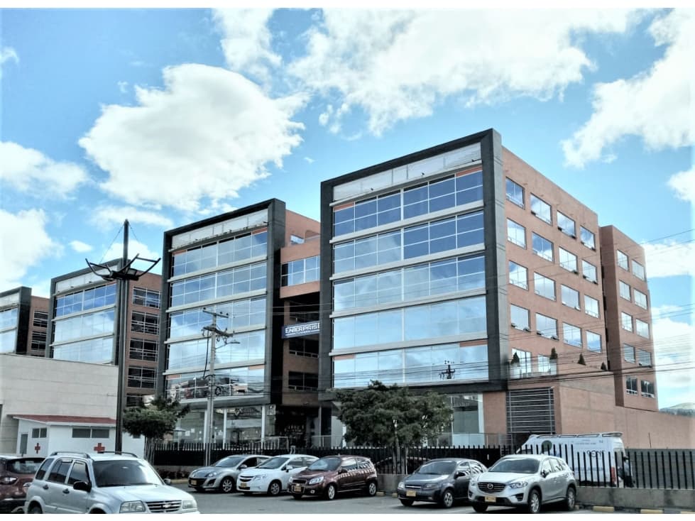 Tunja, Unicentro; oficina para estrenar, obra gris, 89 m2 - 1