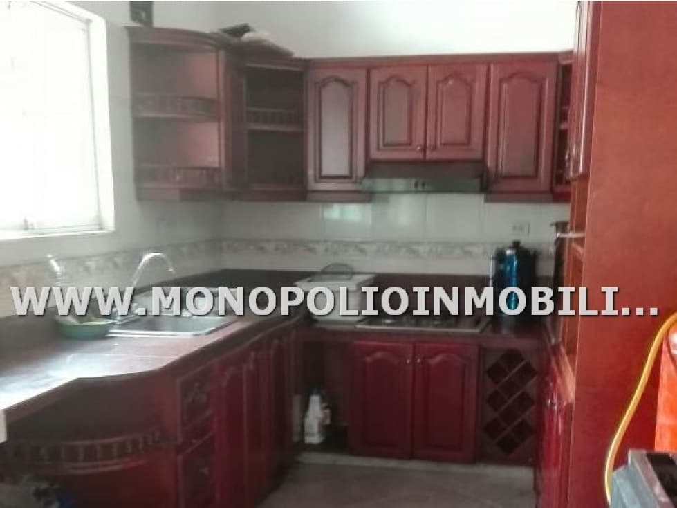 CASA FINCA AMOBLADA EN ARRIENDO-  VEREDA ISAZA, BARBOSA COD: 22894 - 1