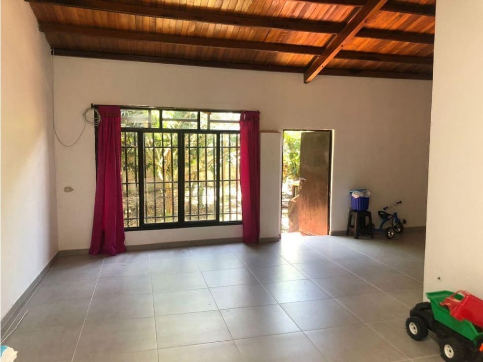 Casa comercial perfecto para Inversionistas, Cartago - 1