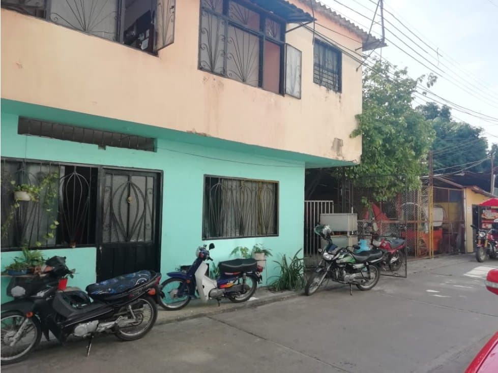 SE VENDE PROPIEDAD EN EL CENTRO DE MELGAR - 1