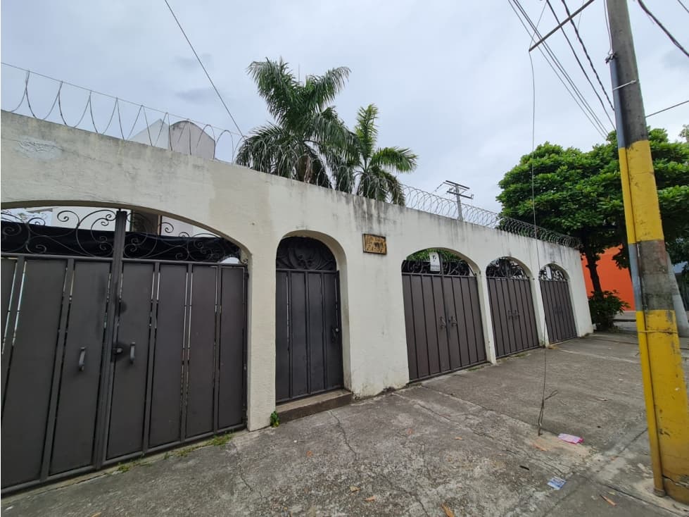 SE ARRIENDA CASA EN EL GRANADA - 1