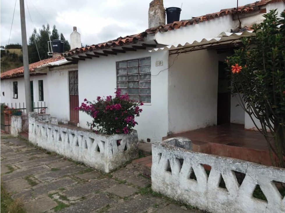 SE VENDE CASA EN GUATAVITA - 1