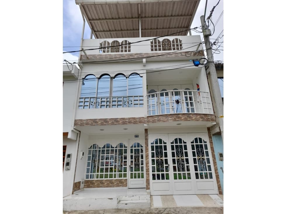 Vende Casa en Guaduas - 1