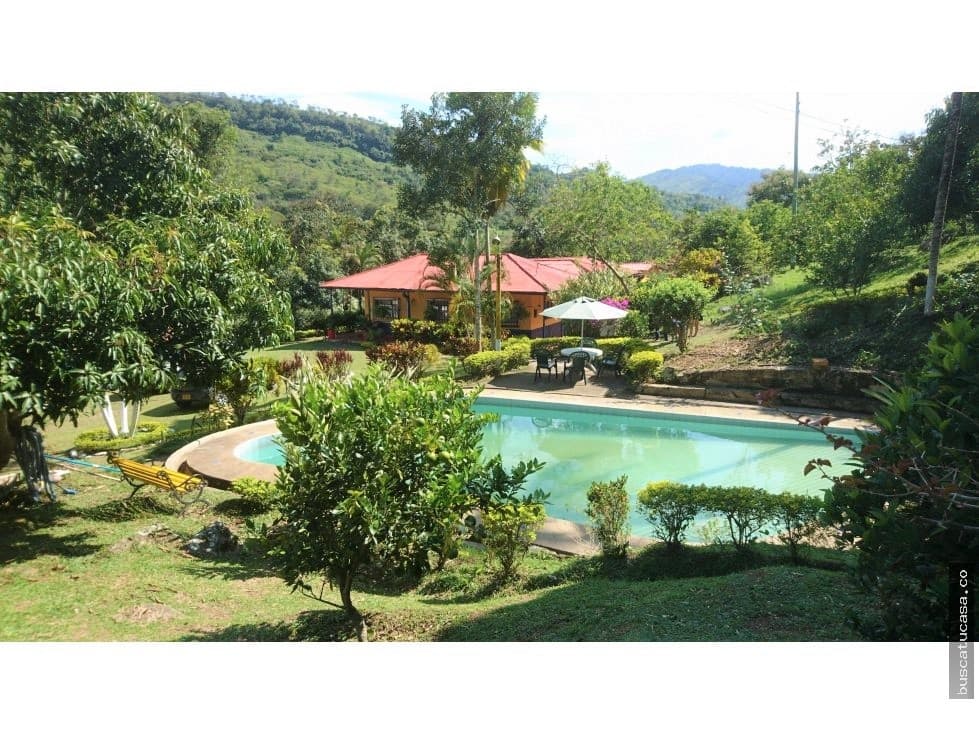 VENDE FINCA DE DESCANSO Y PRODUCTIVA EN GUADUAS - 1