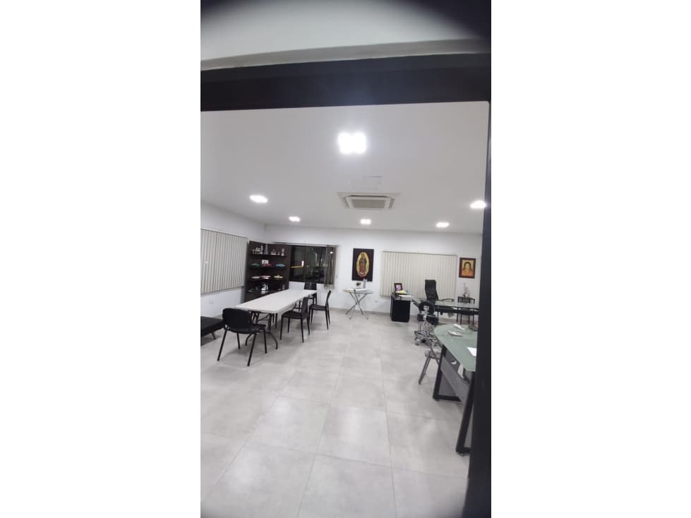 ARRIENDO LOCAL PUENTE LENGUERKE PISO 2 GIRÓN - 1